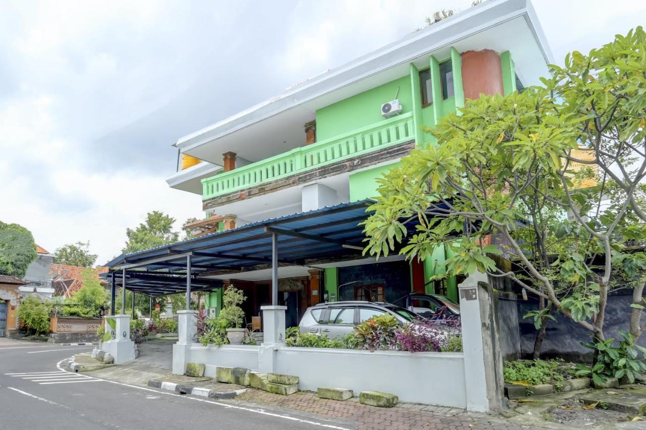 Oyo 90089 Hotel Satria Syariah Denpasar Exteriör bild